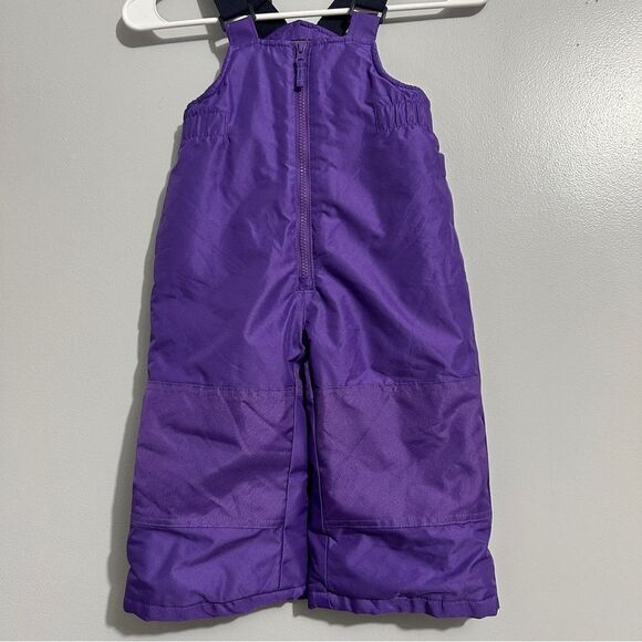 Purple ski bib with adjustable straps size 18-24 months unisex - Picture 2 of 6